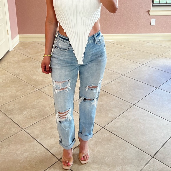 ROCKY Hi-Rise Boyfriend Jeans - Picture 4 of 4